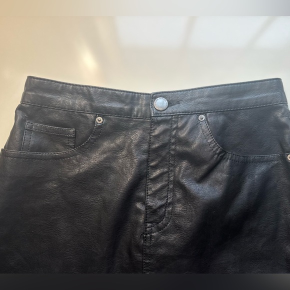 H&M Faux Leather Mini Skirt - Picture 6 of 6